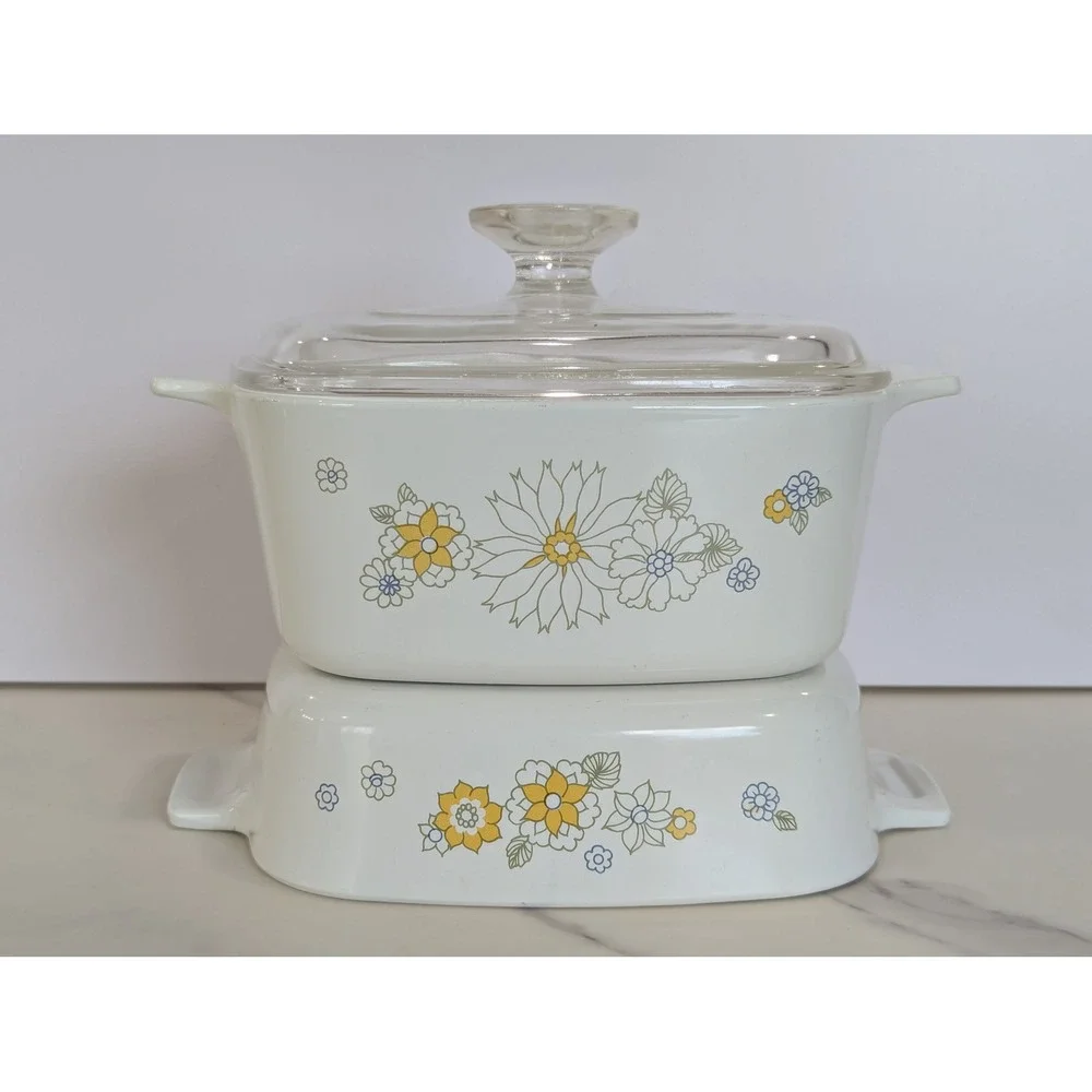 Vintage Casserole Dishes 1.5QT 1QT White Floral Bouquet Corning Ware Set